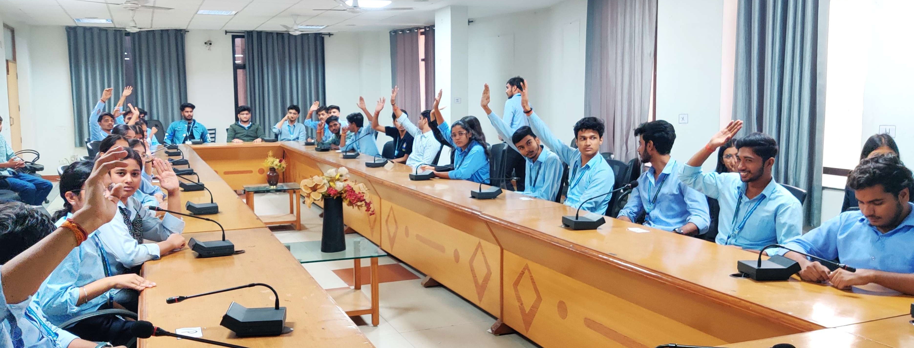 Ishan IIMT Greater Noida M Com students contributing confidently during expert sessions.
